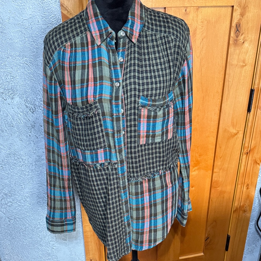 Pilcro Plaid Button-Up Shirt